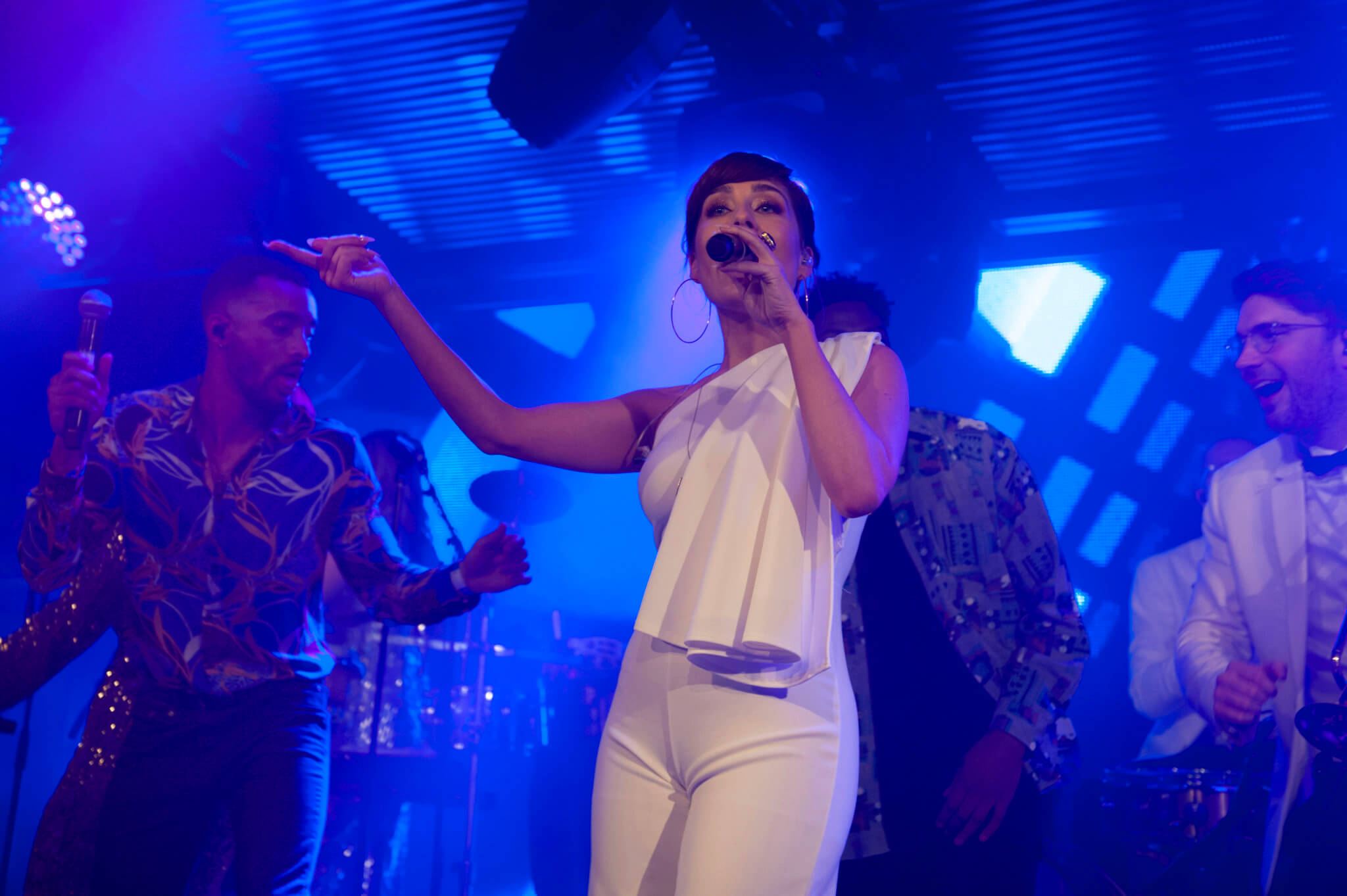 150219WhiteKeys343